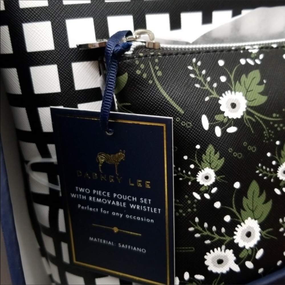 Bundle 💰💰💰 Dabney Lee 2pc Gift Set Wristlet - Picture 6 of 7